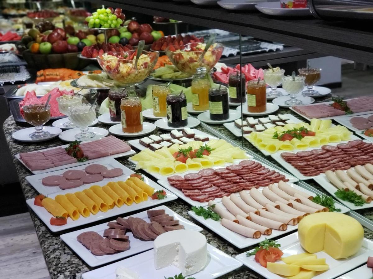 Lages Plaza Hotel Bagian luar foto