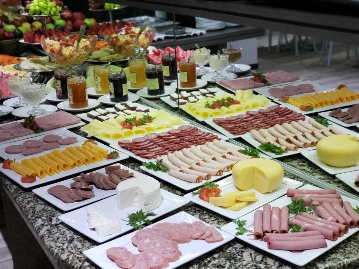Lages Plaza Hotel Bagian luar foto