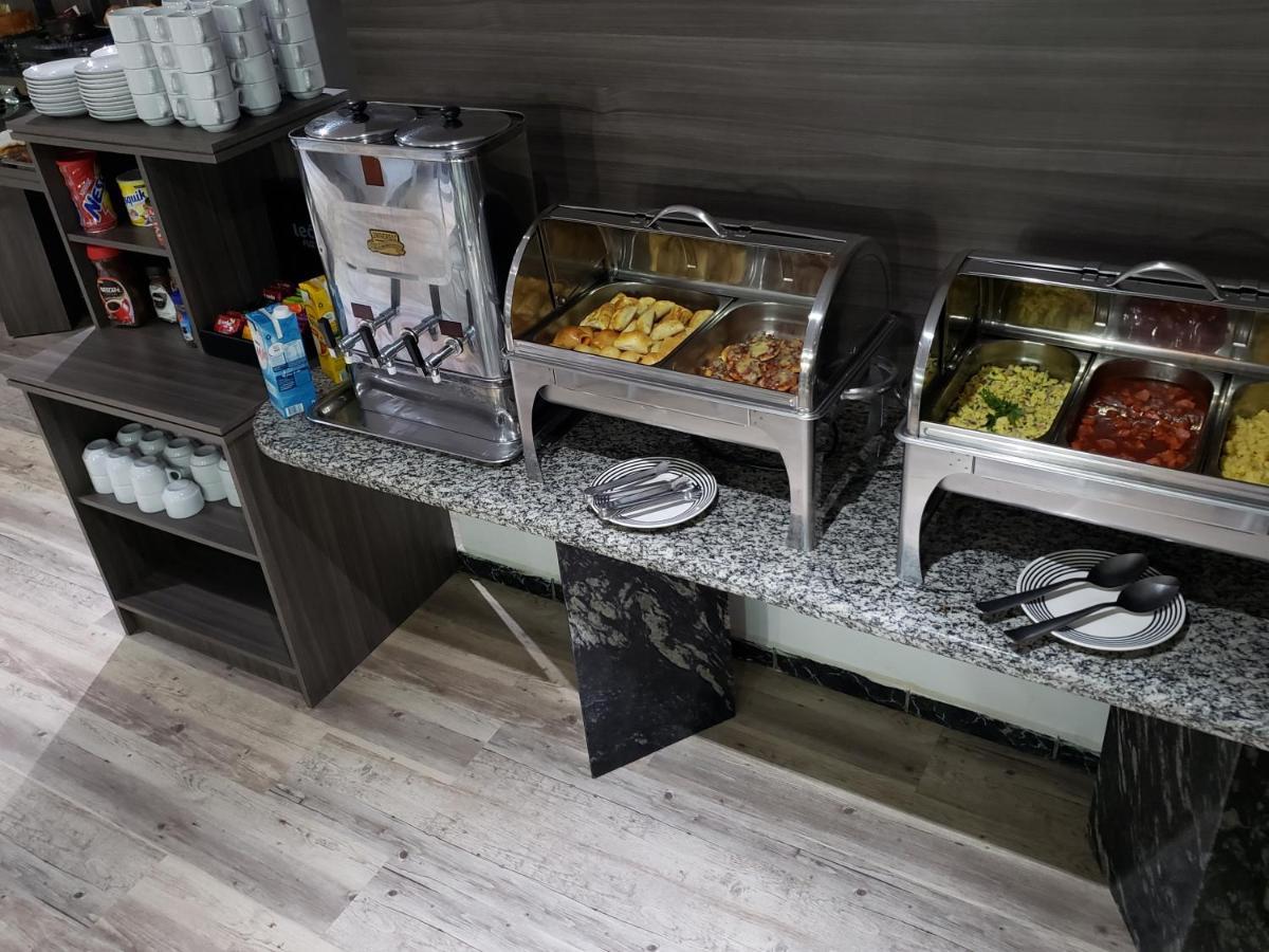 Lages Plaza Hotel Bagian luar foto